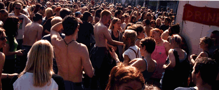 more crowds